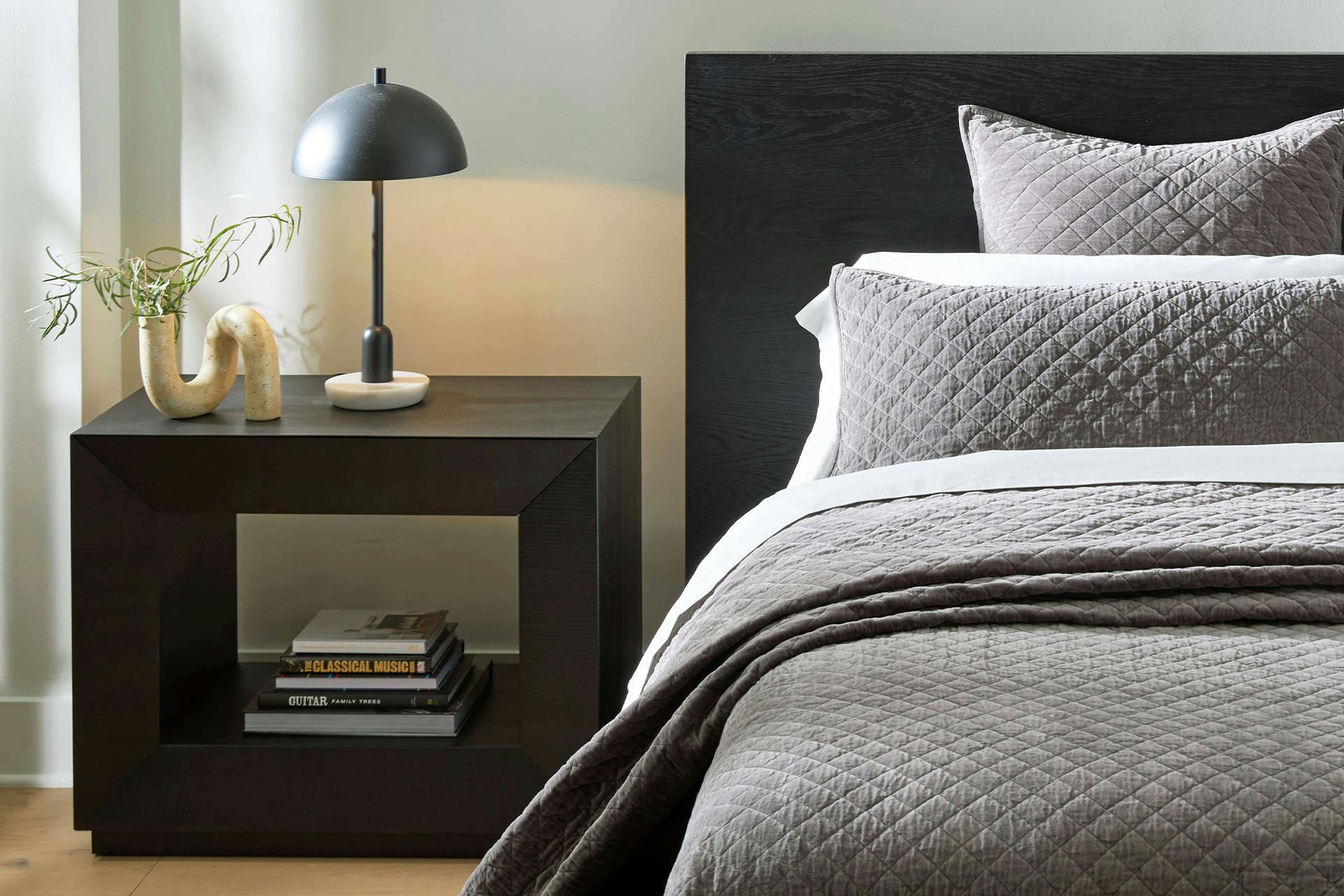 Atlas Nightstand - Thumbnail 5