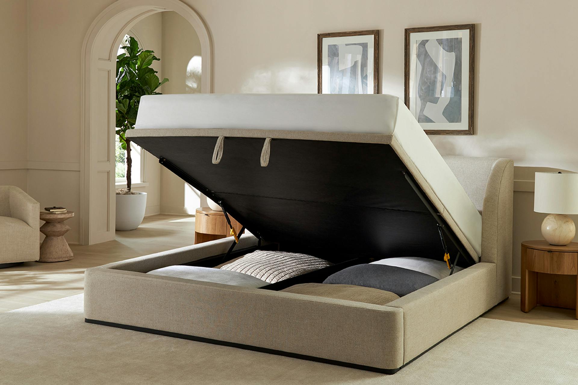 Cassis Storage Bed