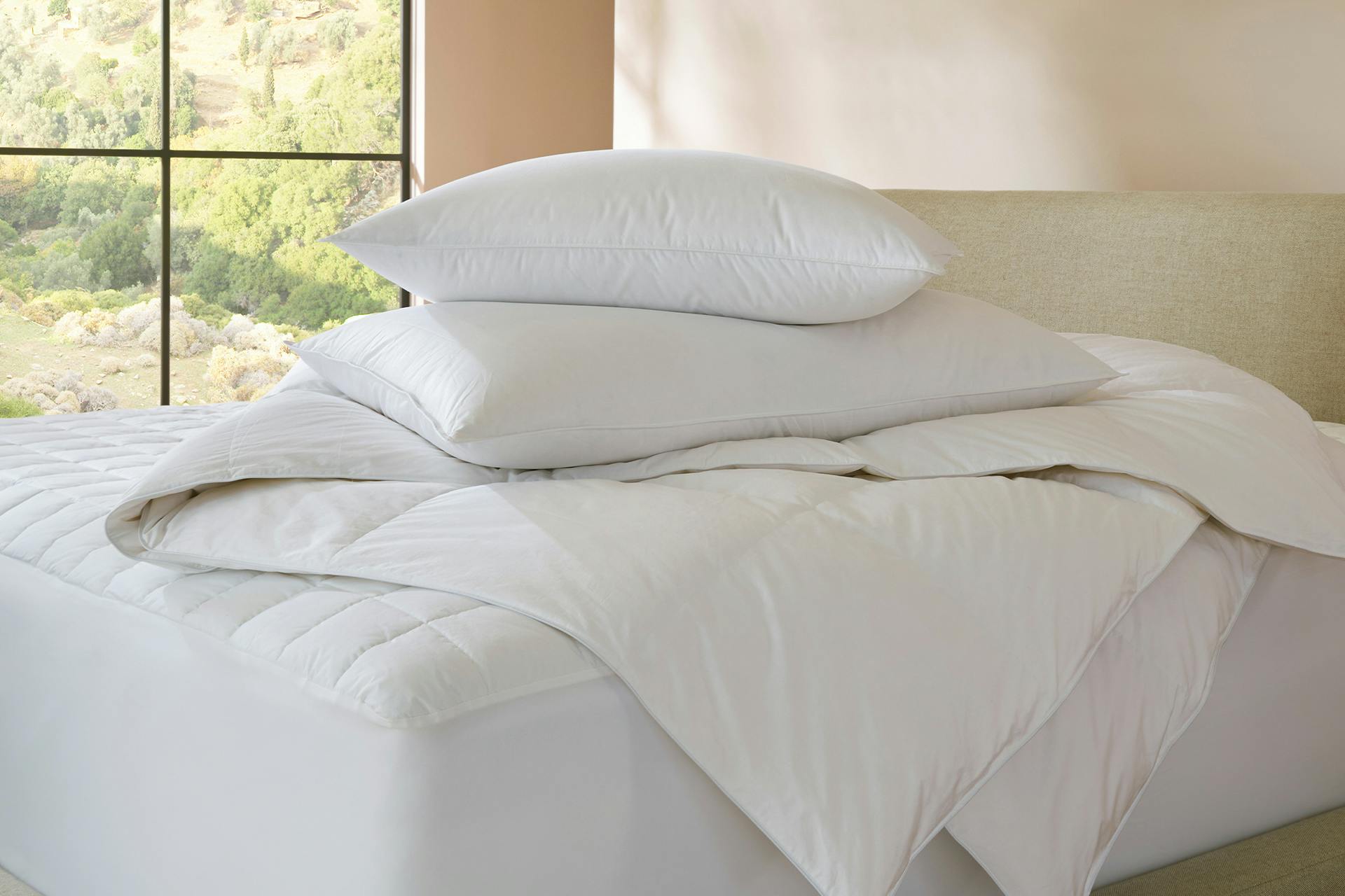 Saatva Down Chamber Pillow - Thumbnail 2