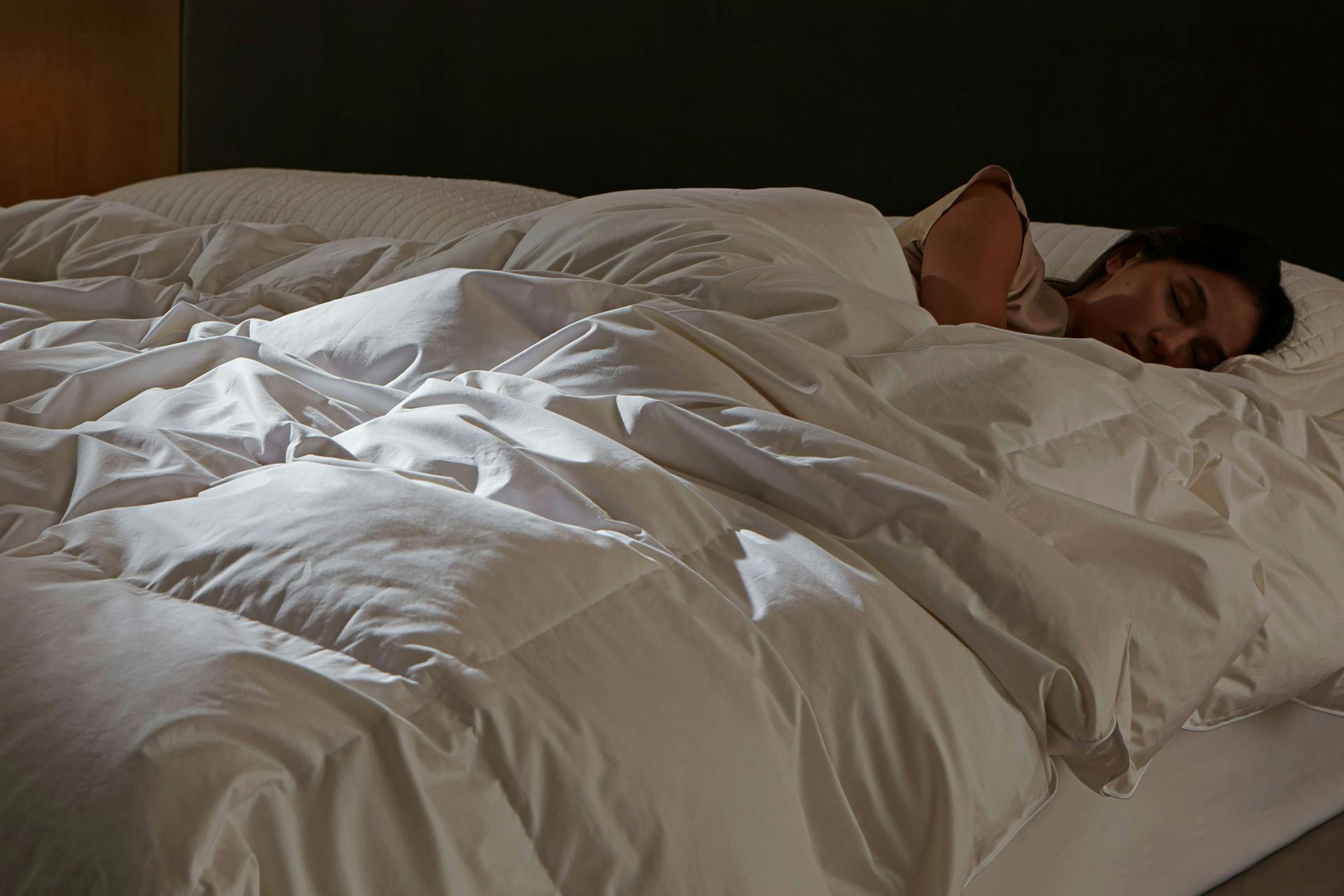 Saatva Down Comforter - Thumbnail 3