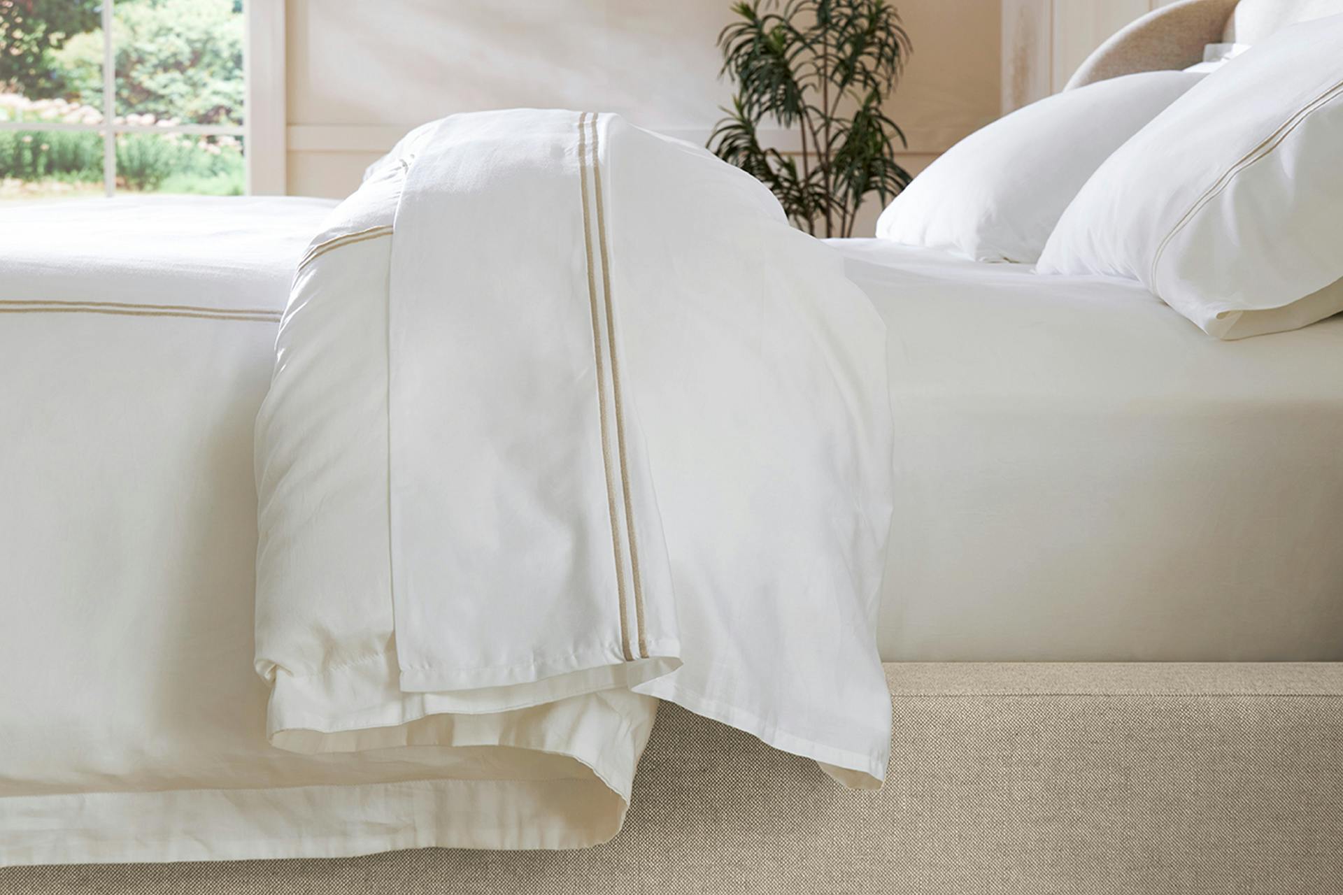 Embroidered Sateen Sheet Set - Thumbnail 4