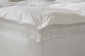 Down Alternative Featherbed Mattress Topper