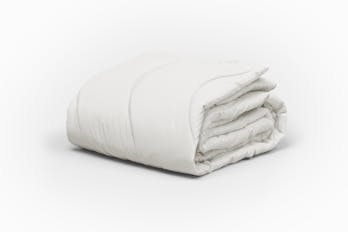 Lightweight Down Alternative Comforter