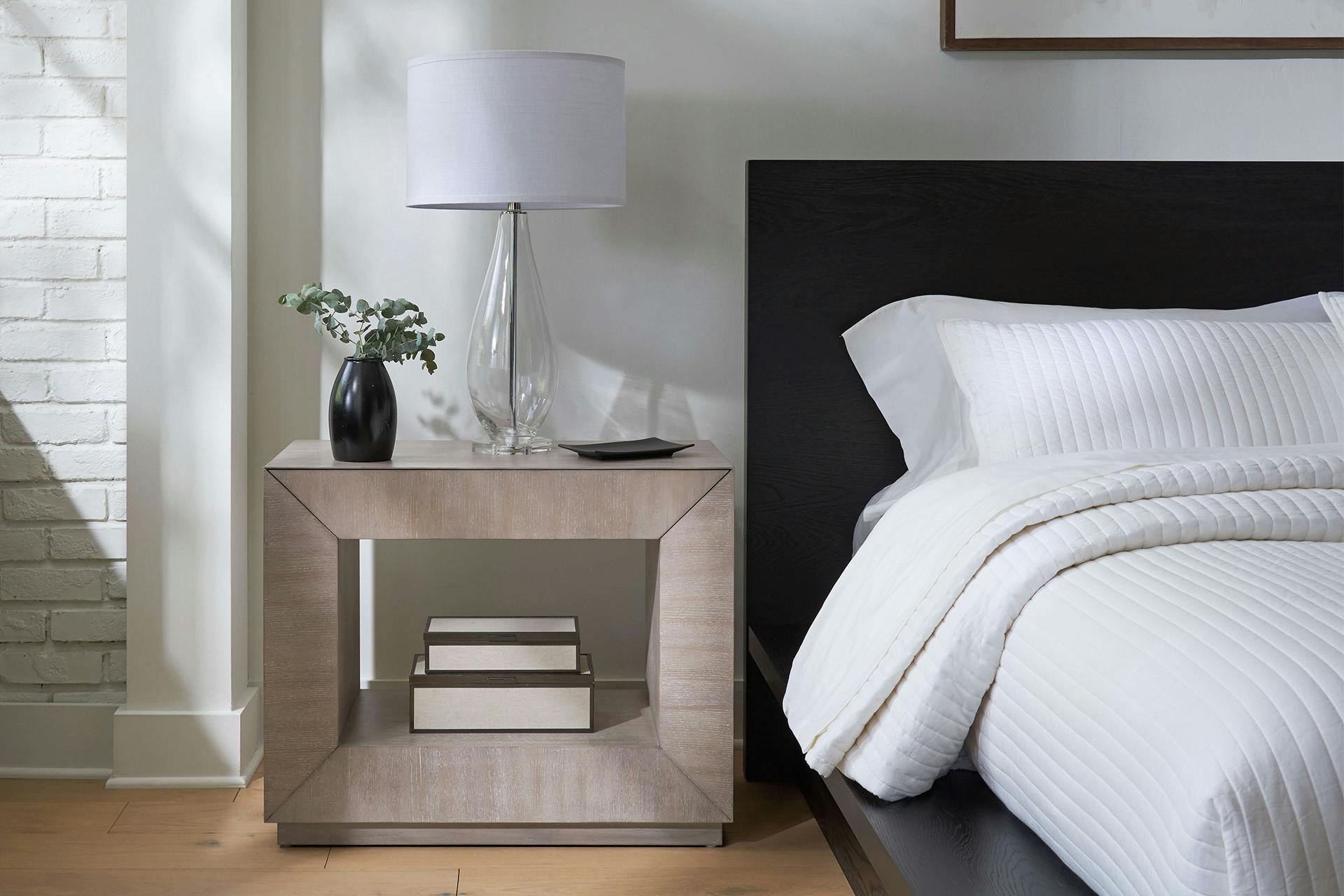 Sofia Bedside Lamp - Thumbnail 3