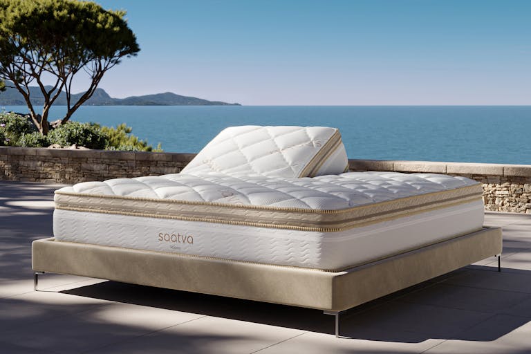 Solaire Adjustable Firmness Mattress lifestyle2